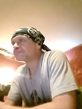 Snapshot of Kuba_Gd chatting on 11.06.25 Kuba Gd online show from 11.06.25