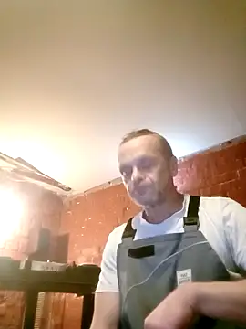 Snapshot of Kuba_Gd chatting on 11.17.25 Kuba Gd online show from 11.17.25