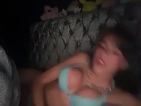 Snapshot of Renita2007x chatting on 11.27.25 Renita2007x online show from 11.27.25