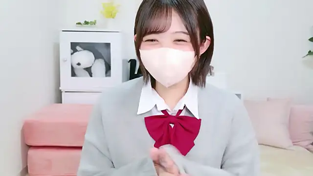 Hinata Sun online show from 09.18.25