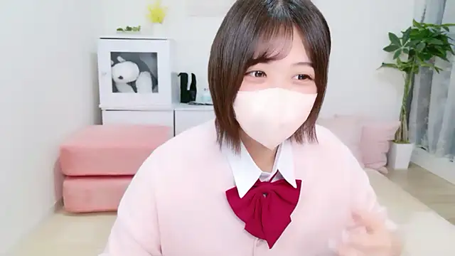 Hinata Sun online show from 09.20.25