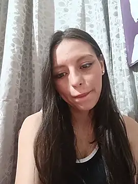 Snapshot of Lahila_ chatting on 06.29.26 Lahila online show from 06.29.26