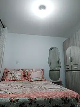 mia mancinii online show from 02.19.26