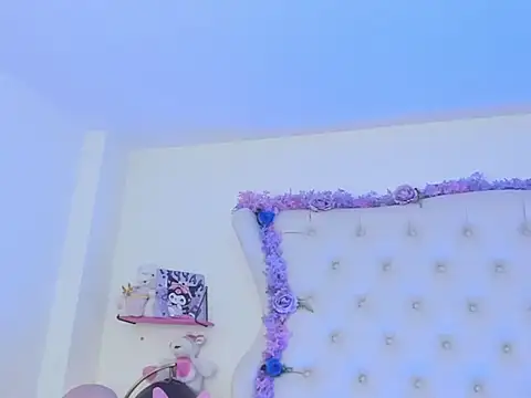 Missy Aprill online show from 09.25.25