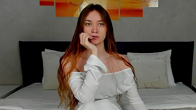 AmadaReine online show from 03.08.26