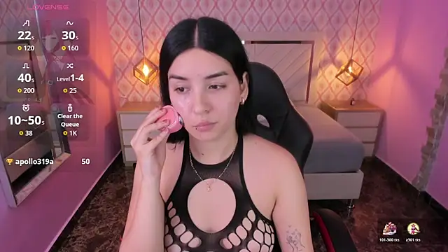 CHRISTY TEIGEN4 online show from 11.07.25