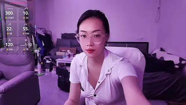 Snapshot of Linbaibai chatting on 10.14.25 Linbaibai online show from 10.14.25