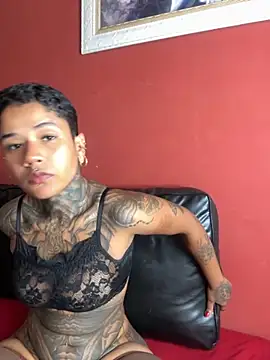 Snapshot of xbigpeach chatting on 09.12.25 xbigpeach online show from 09.12.25