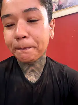 Snapshot of xbigpeach chatting on 09.27.25 xbigpeach online show from 09.27.25