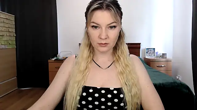 ParadiseAlina online show from 09.24.25