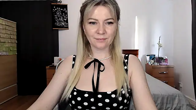ParadiseAlina online show from 04.23.26