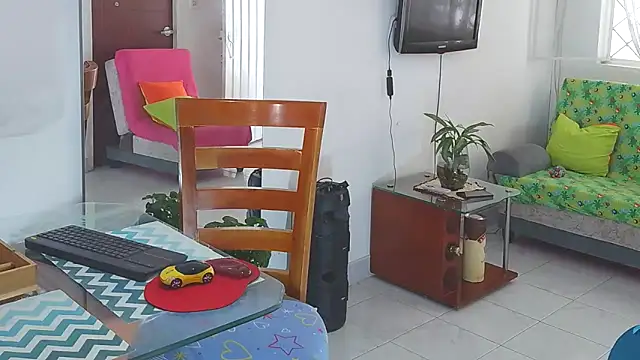 Snapshot of Nicolletorres2 chatting on 02.11.26 Nicolletorres2 online show from 02.11.26