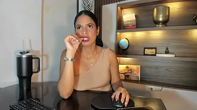 SheyLopez online show from 05.24.26