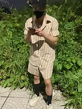 Snapshot of anhkiet_huang chatting on 10.12.25 anhkiet huang online show from 10.12.25