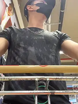 Snapshot of anhkiet_huang chatting on 12.15.25 anhkiet huang online show from 12.15.25