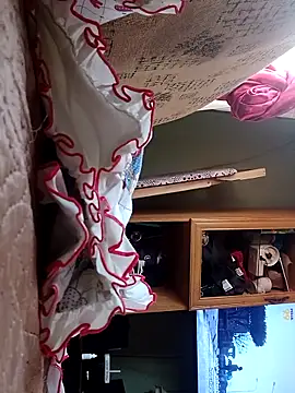 Snapshot of sweetdebbiexxxx chatting on 10.15.25 sweetdebbiexxxx online show from 10.15.25