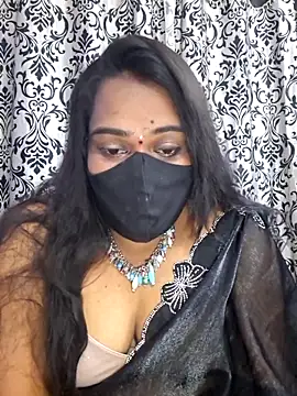 Snapshot of sujuta chatting on 03.31.26 sujuta online show from 03.31.26