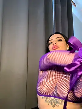 Snapshot of -RAHELA- chatting on 10.21.25 -RAHELA- online show from 10.21.25