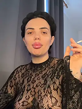 Snapshot of -RAHELA- chatting on 10.22.25 -RAHELA- online show from 10.22.25