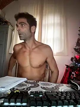 Snapshot of marconeilbiacco99 chatting on 09.25.25 marconeilbiacco99 online show from 09.25.25