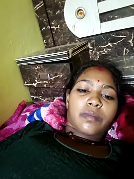 Snapshot of Fasfas2 chatting on 10.24.25 Fasfas2 online show from 10.24.25