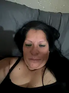 Snapshot of nimsix chatting on 12.14.25 nimsix online show from 12.14.25