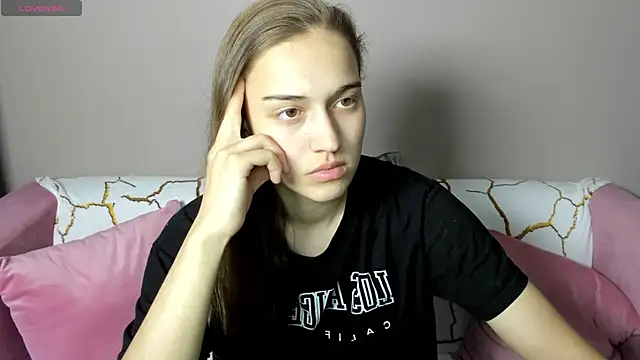 Snapshot of Alisa__Kelly chatting on 09.13.25 Alisa Kelly online show from 09.13.25