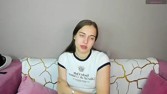 Snapshot of Alisa__Kelly chatting on 10.20.25 Alisa Kelly online show from 10.20.25