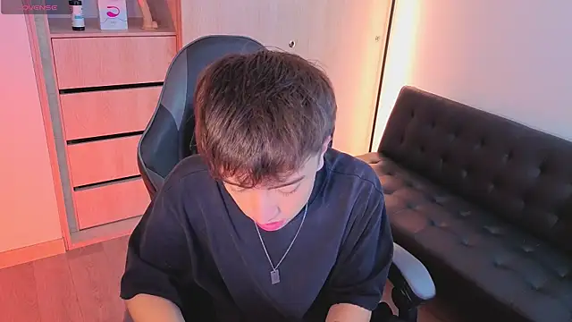 Snapshot of onlinenico chatting on 11.04.25 onlinenico online show from 11.04.25