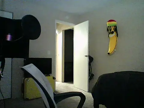 Snapshot of latinosatiro94 chatting on 09.15.25 latinosatiro94 online show from 09.15.25