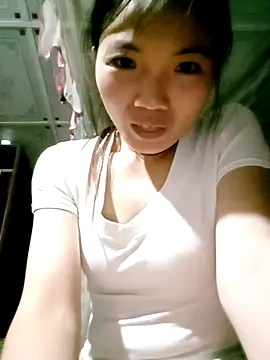 ngan-cute online show from 09.11.25