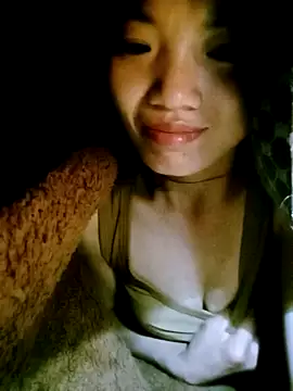 ngan-cute online show from 10.05.25