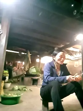 ngan-cute online show from 11.23.25