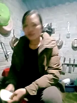 ngan-cute online show from 12.04.25