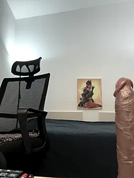 Snapshot of KellySmitS chatting on 11.21.25 KellySmitS online show from 11.21.25