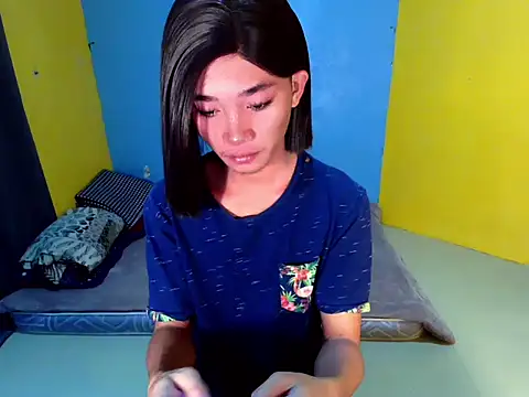 Petite HugeCock online show from 04.20.26