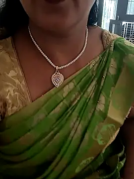 Snapshot of angel_ridhi chatting on 09.22.25 angel ridhi online show from 09.22.25