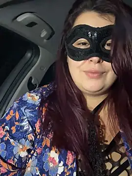 Snapshot of Saphyra_Secret chatting on 09.12.25 Saphyra Secret online show from 09.12.25