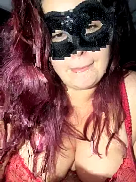 Snapshot of Saphyra_Secret chatting on 10.22.25 Saphyra Secret online show from 10.22.25