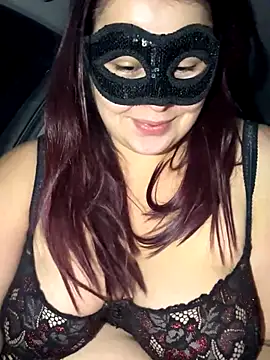 Snapshot of Saphyra_Secret chatting on 11.09.25 Saphyra Secret online show from 11.09.25