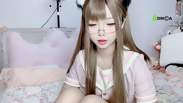 Snapshot of liuruyuan888 chatting on 09.17.25 liuruyuan888 online show from 09.17.25