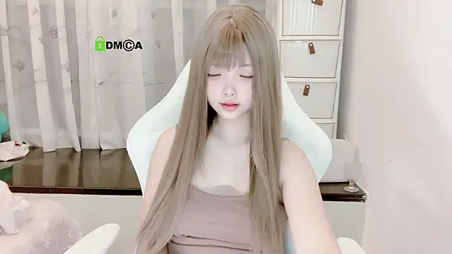 Snapshot of liuruyuan888 chatting on 10.10.25 liuruyuan888 online show from 10.10.25