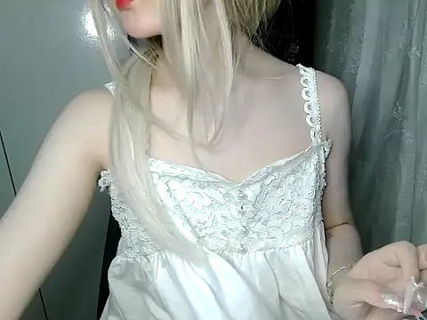 Annabelle-e online show from 04.28.26