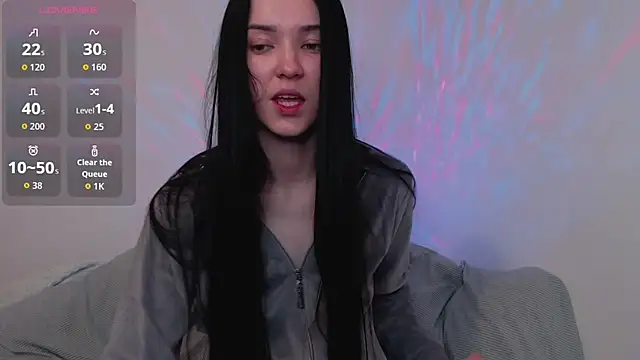 Snapshot of Veliora chatting on 10.09.25 Veliora online show from 10.09.25