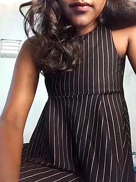 venuki ihalagamage online show from 04.21.26