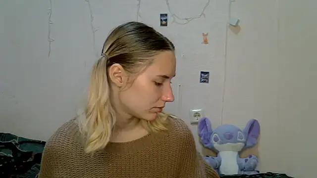  kikiclark   online show from 09.08.25