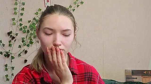  kikiclark   online show from 02.27.26