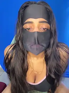 Snapshot of DesiSexyMonika chatting on 09.20.25 DesiSexyMonika online show from 09.20.25