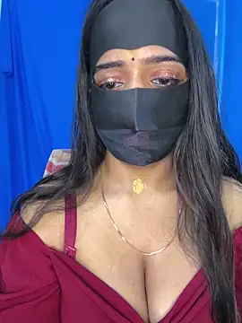 Snapshot of DesiSexyMonika chatting on 09.29.25 DesiSexyMonika online show from 09.29.25