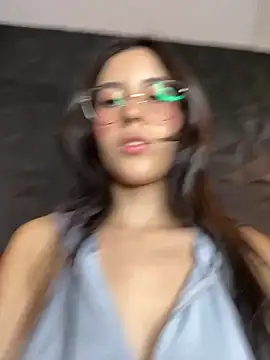 Snapshot of Juanita-Diaz chatting on 09.12.25 Juanita-Diaz online show from 09.12.25